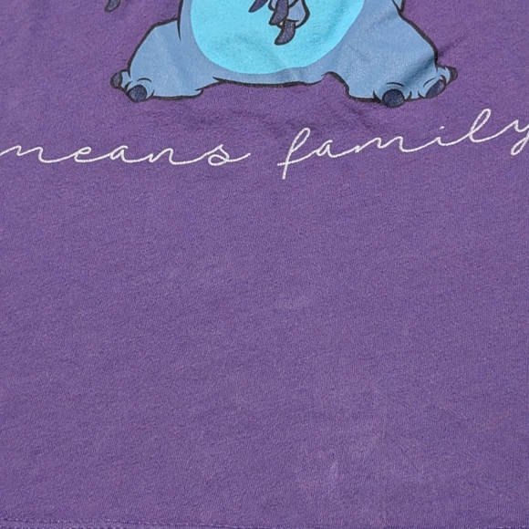 Purple Disney Stitch Graphic TShirt Small - Picture 5 of 6
